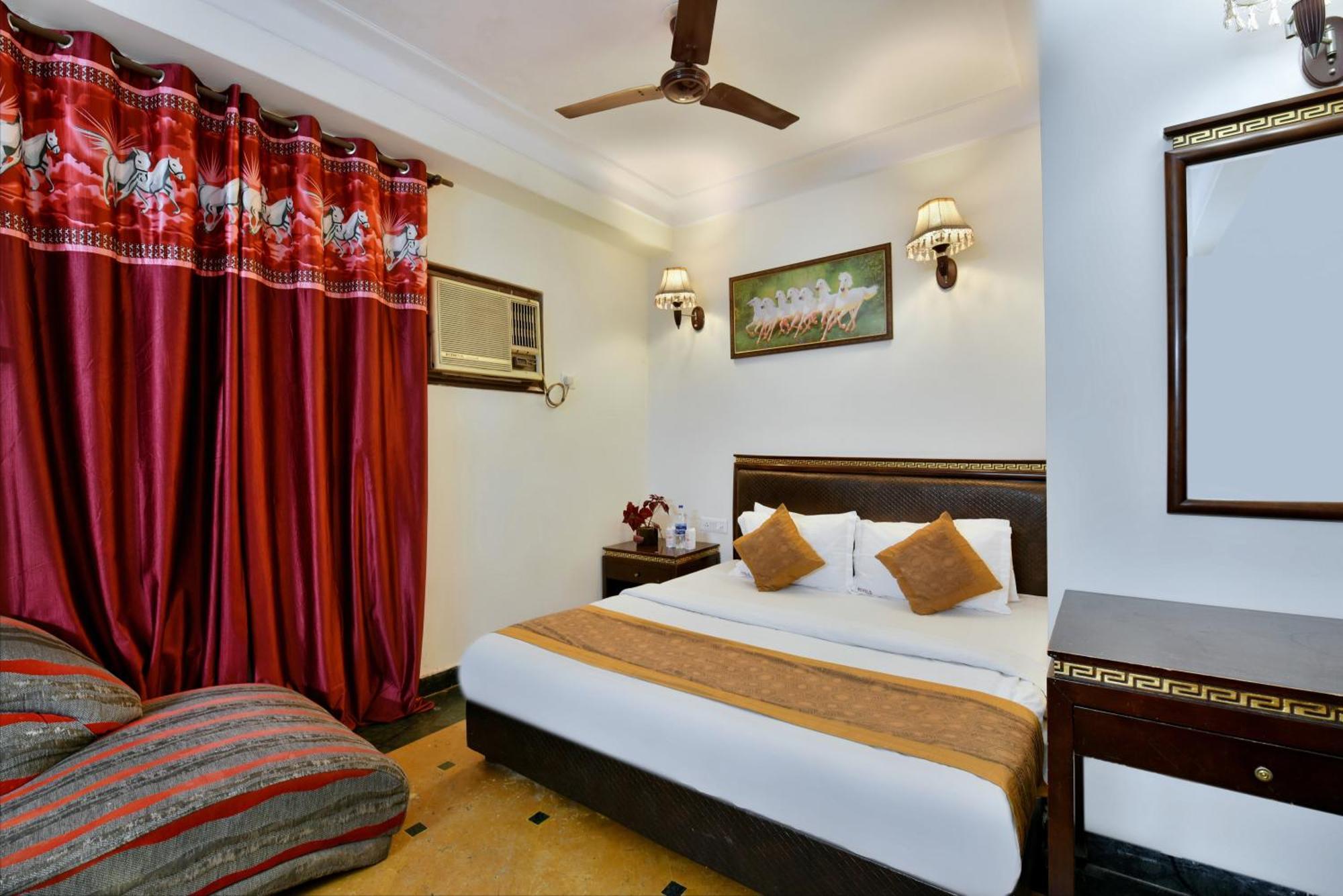 Hotel Express Нью-Дели Экстерьер фото