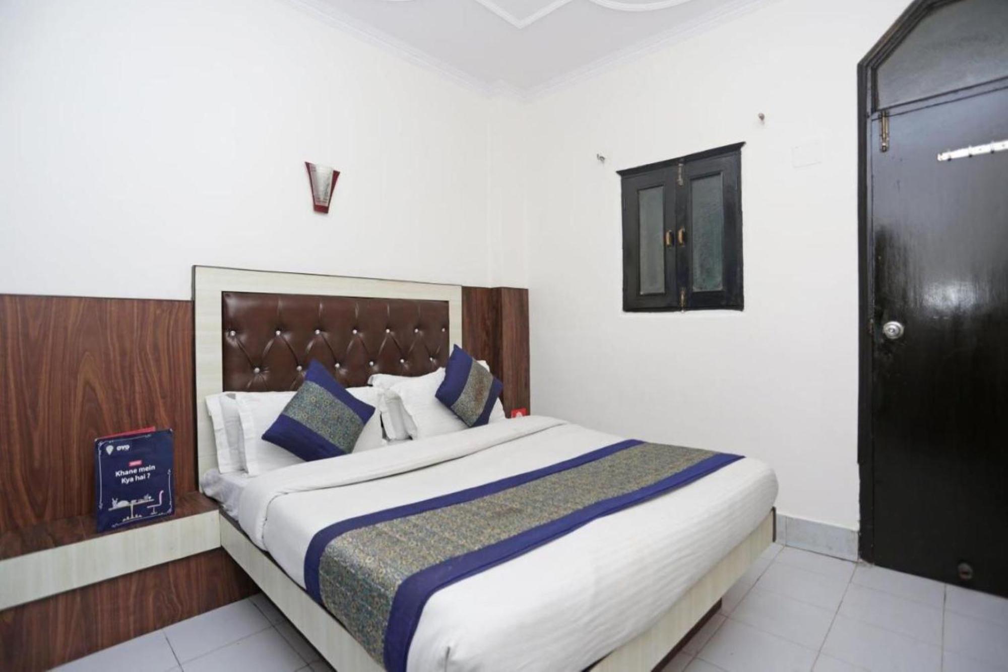 Hotel Express Нью-Дели Экстерьер фото